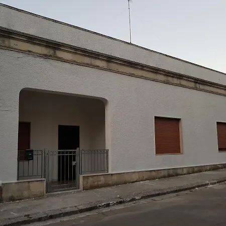Casa Vacanze Nonna Maria Carpignano Salentino Exterior photo