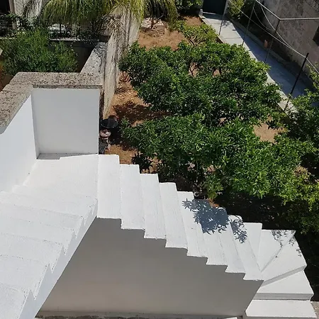 Casa Vacanze Nonna Maria Carpignano Salentino Exterior photo